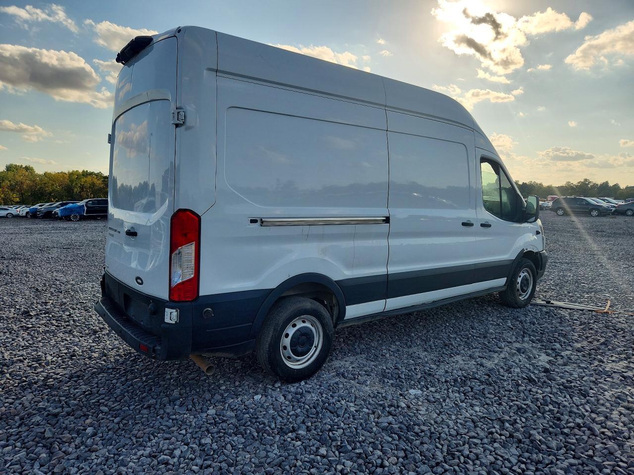 2020 Ford Transit T-250 - Фото 3