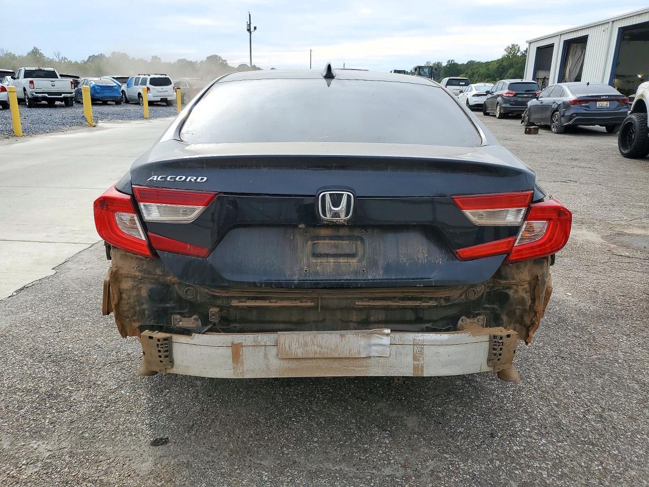 2018 Honda Accord Lx - Image 6
