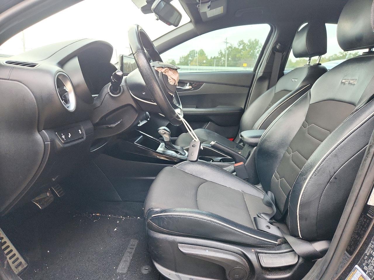 2023 Kia Forte Gt Line - Image 7