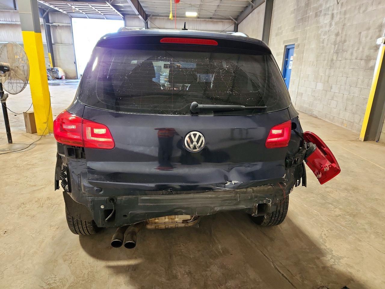 2016 Volkswagen Tiguan S - Image 6