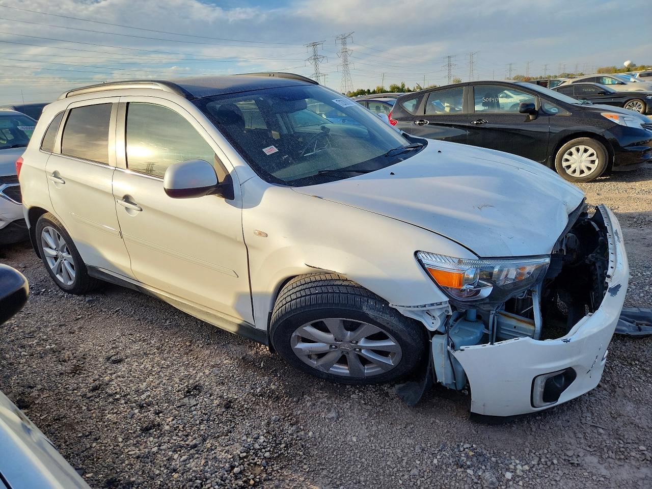 2015 Mitsubishi Outlander Max 650 - Image 4
