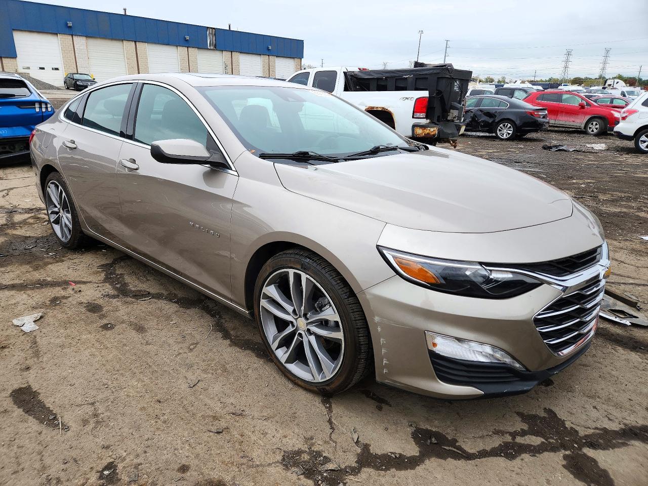 2023 Chevrolet Malibu Lt - Фото 4