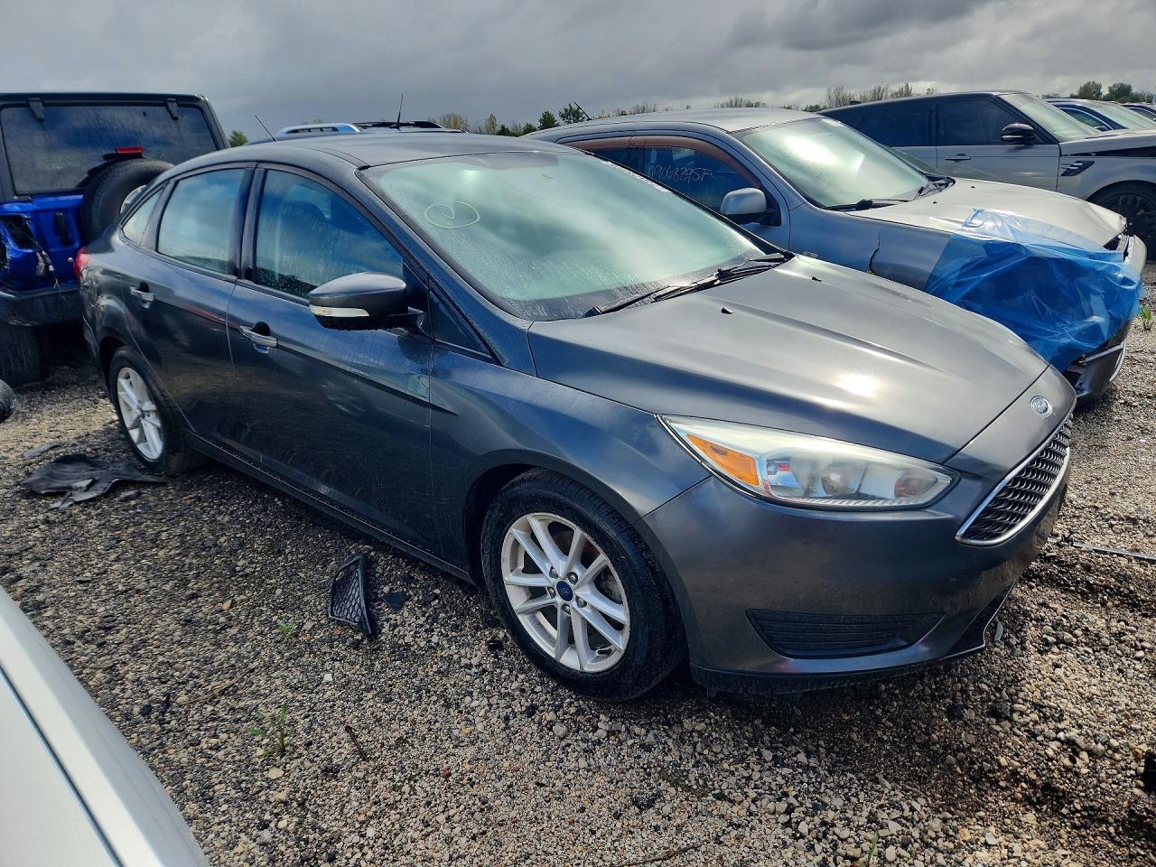 2017 Ford Focus Se - Image 4