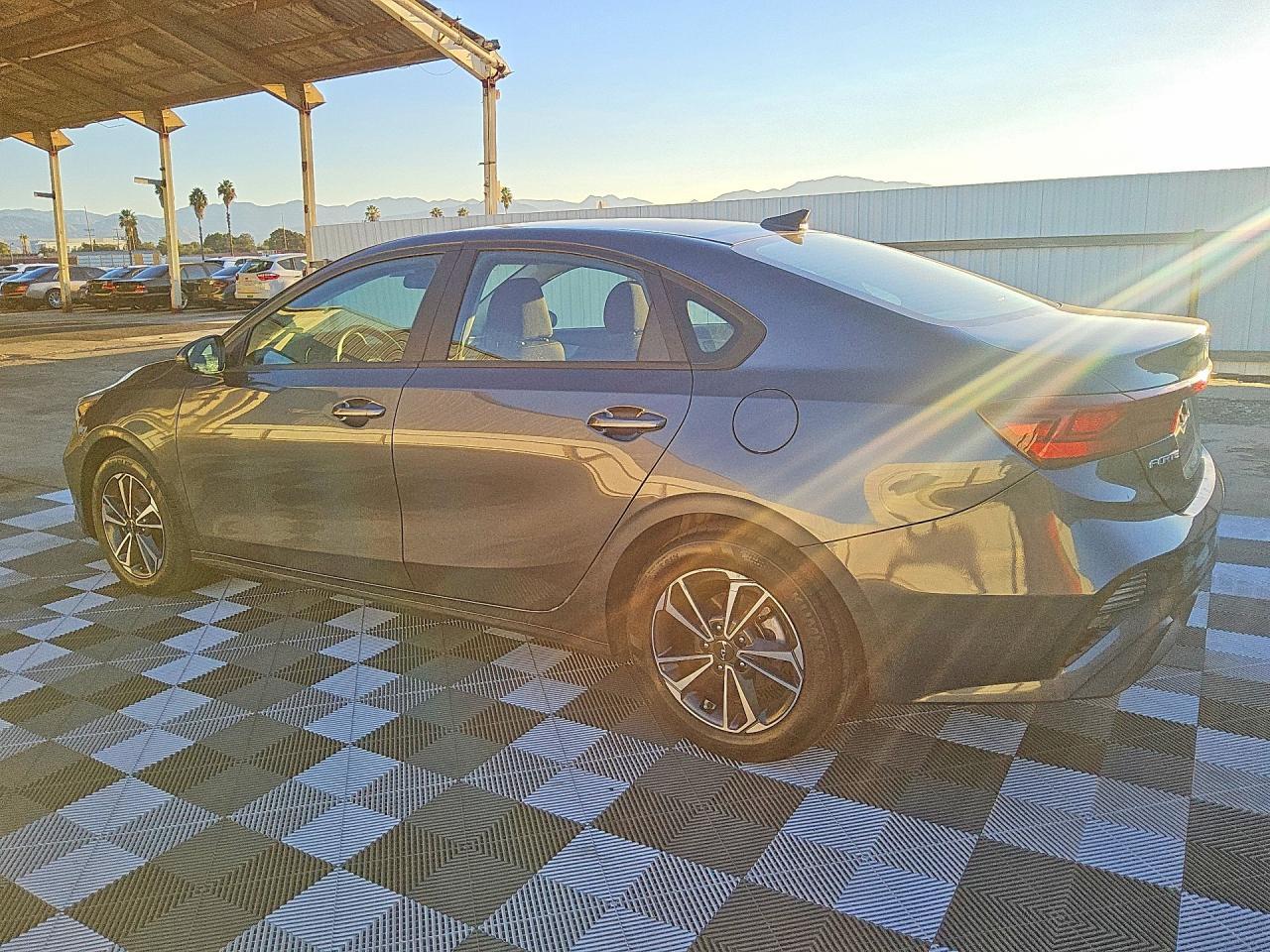 2024 Kia Forte Lxs - Image 2