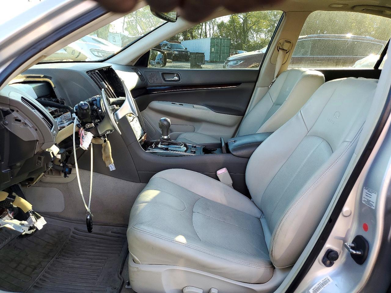 2013 Infiniti G37 Sedan X - Image 7
