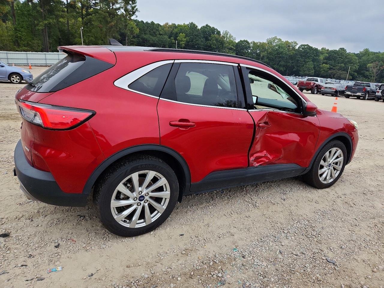 2021 Ford Escape Titanium - Фото 3