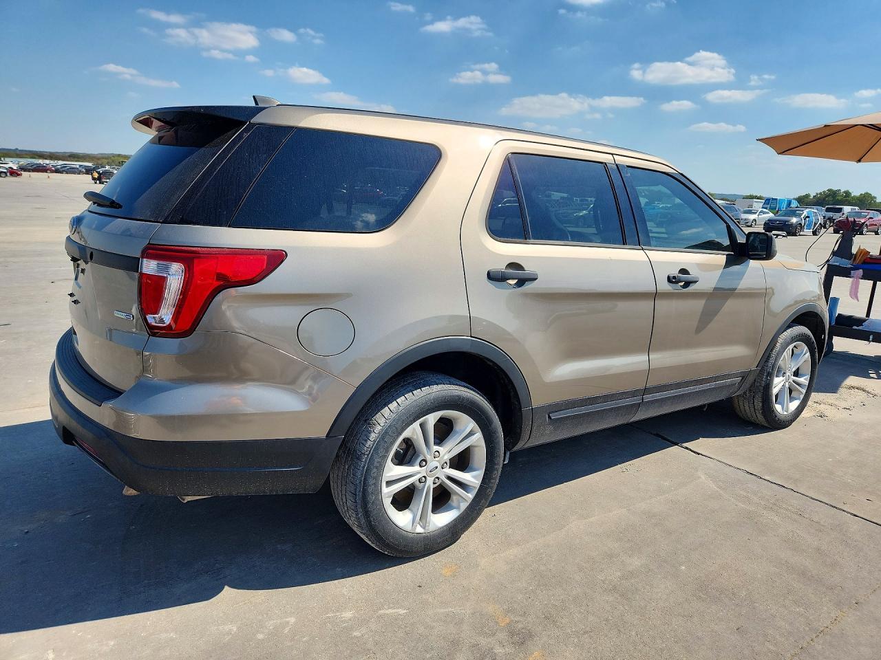 2019 Ford Explorer Police Interceptor - Фото 3