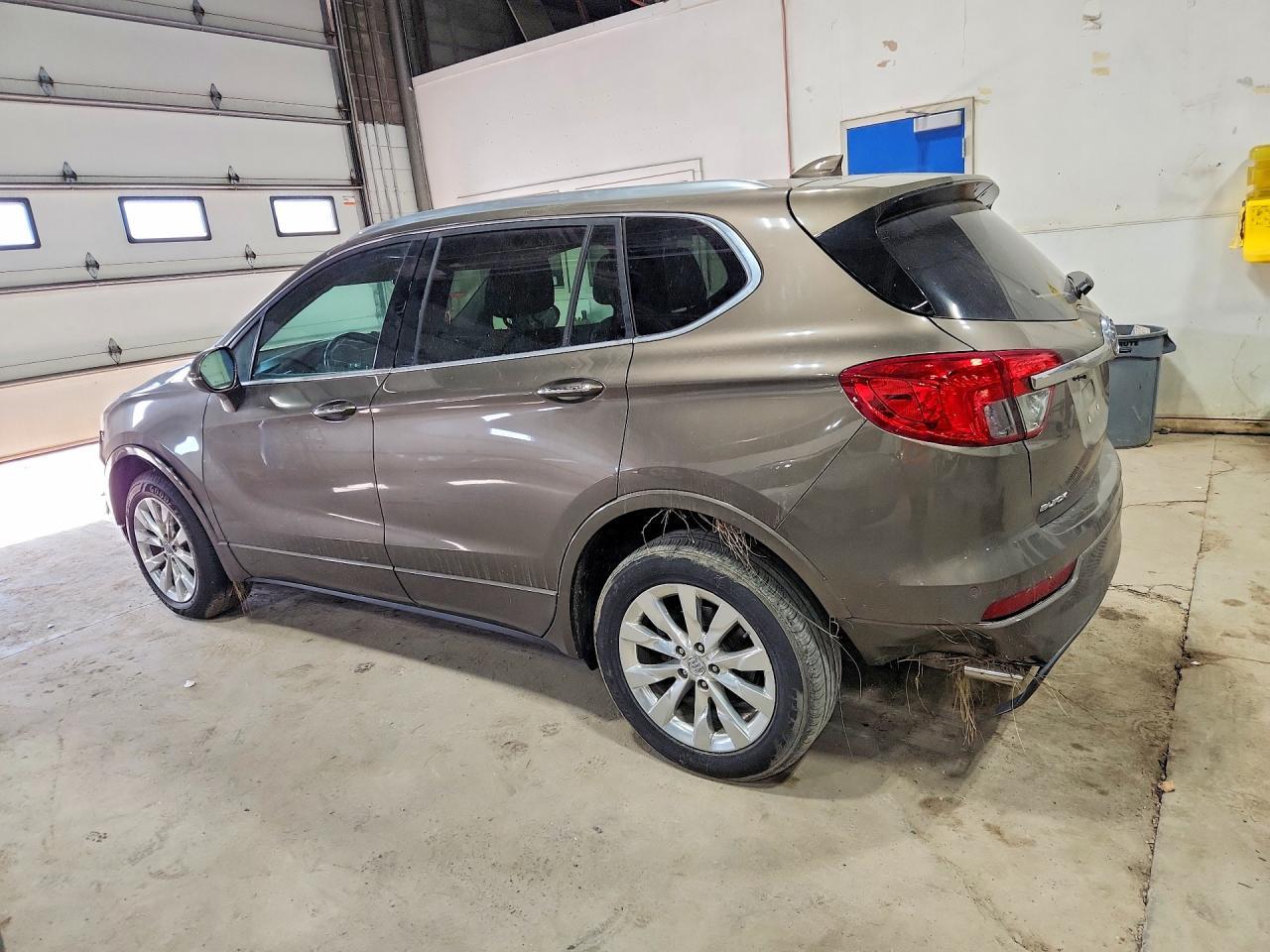 2018 Buick Envision Essence - Фото 2