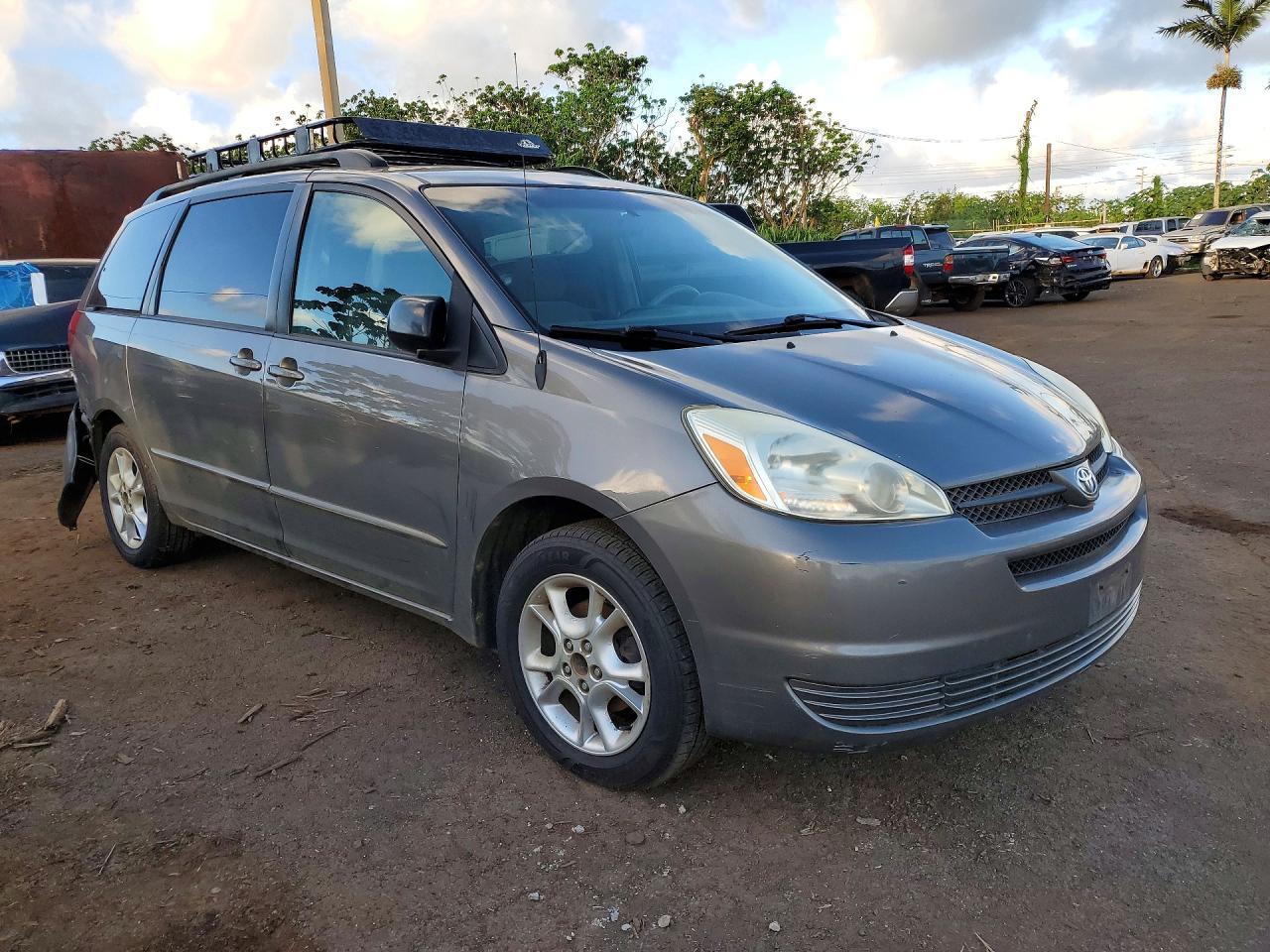 2005 Toyota Sienna Ce 7 Passenger - Image 4