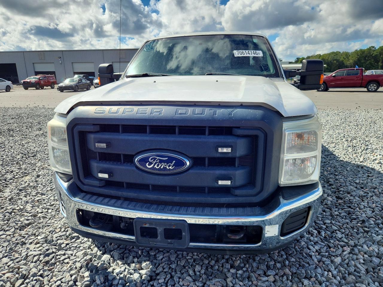 2015 Ford F250 Super Duty - Image 5