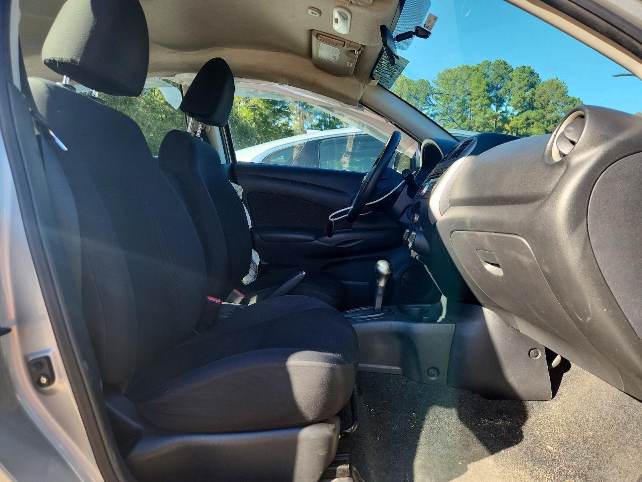 2013 Nissan Versa 1.6 S - Фото 7
