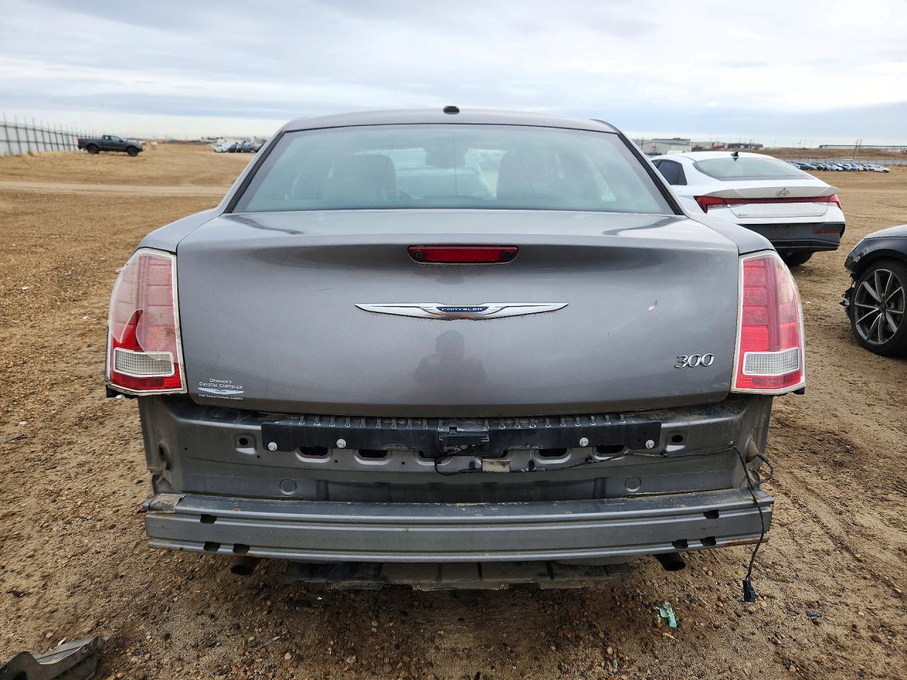 2012 Chrysler 300 Limited - Фото 6