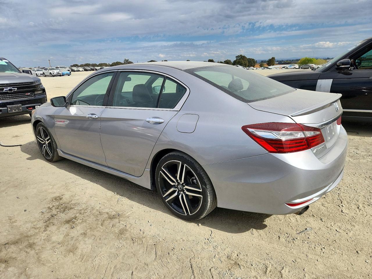 2016 Honda Accord Sport - Фото 2