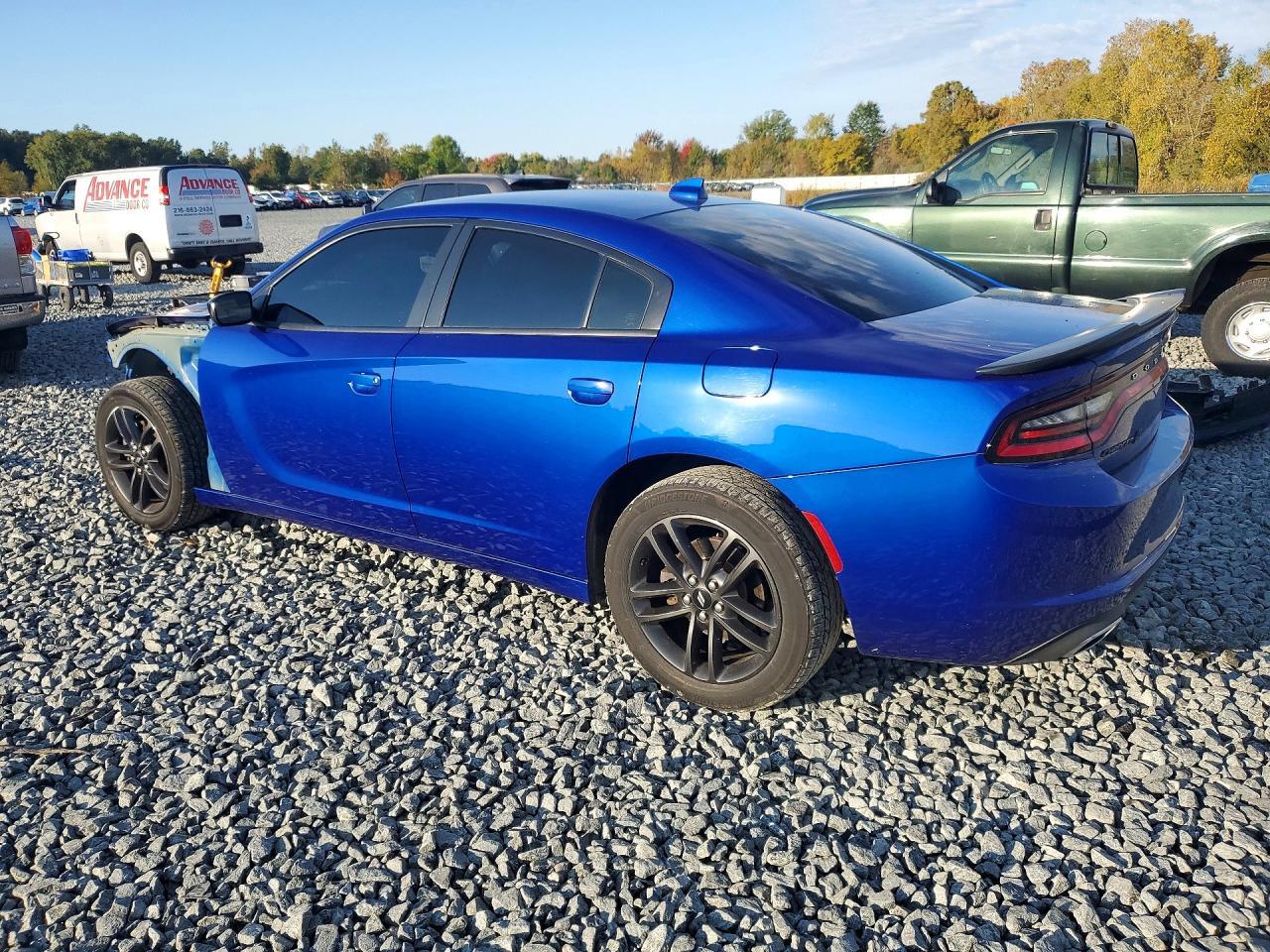 2019 Dodge Charger Sxt - Image 2