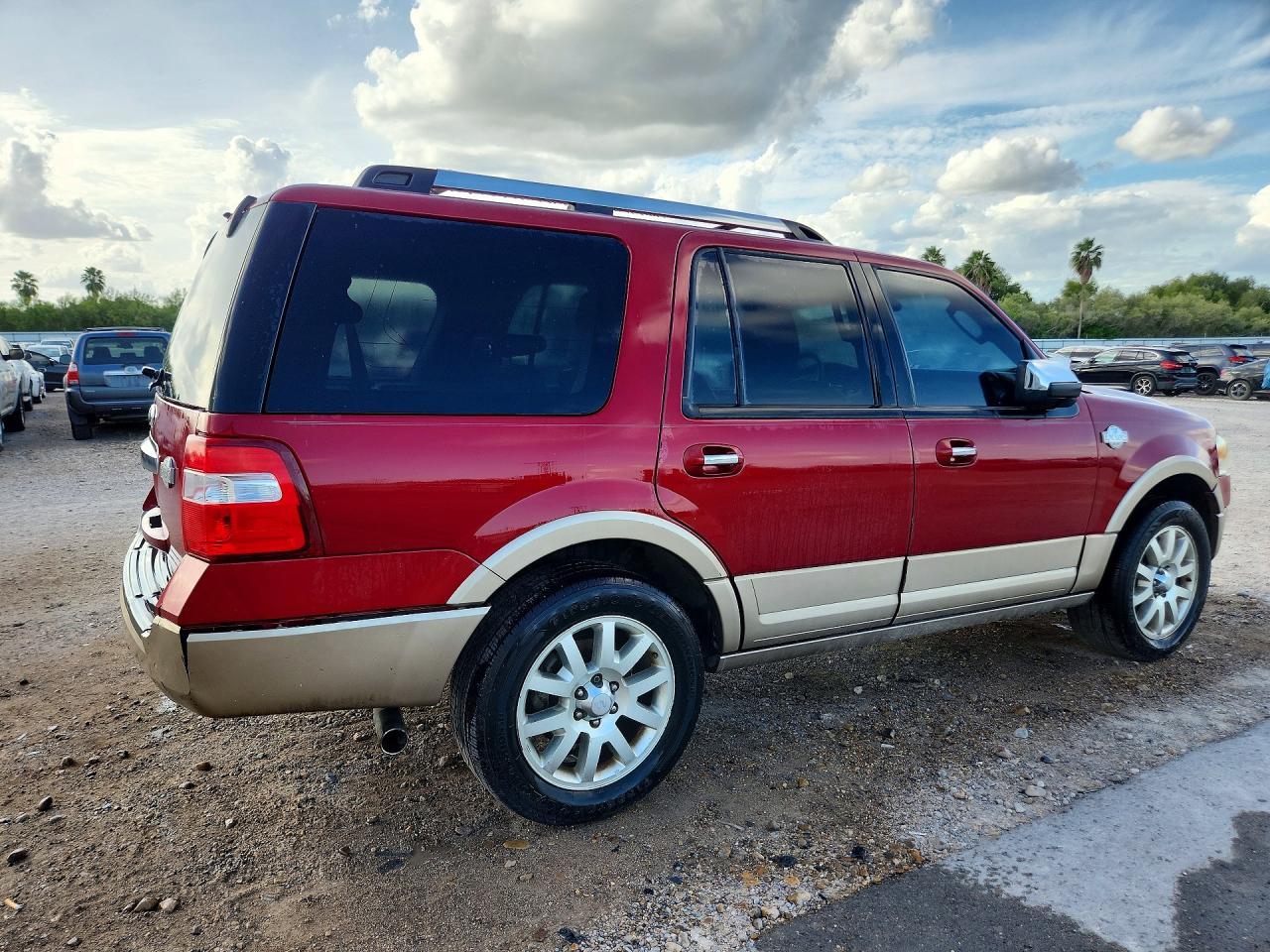 2014 Ford Expedition Xlt/King Ranch - Image 3