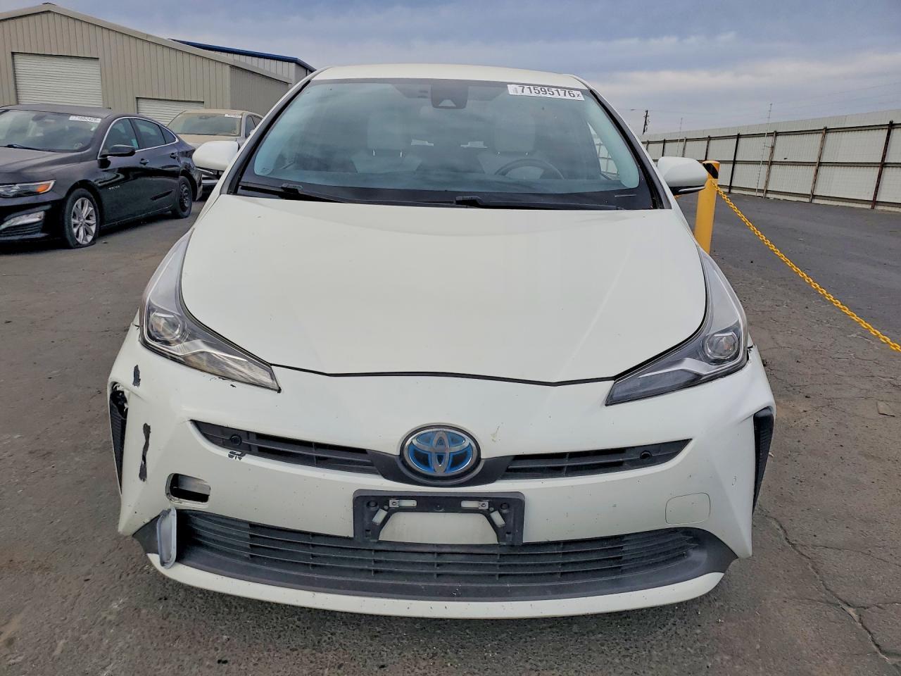 2020 Toyota Prius Xle - Image 5