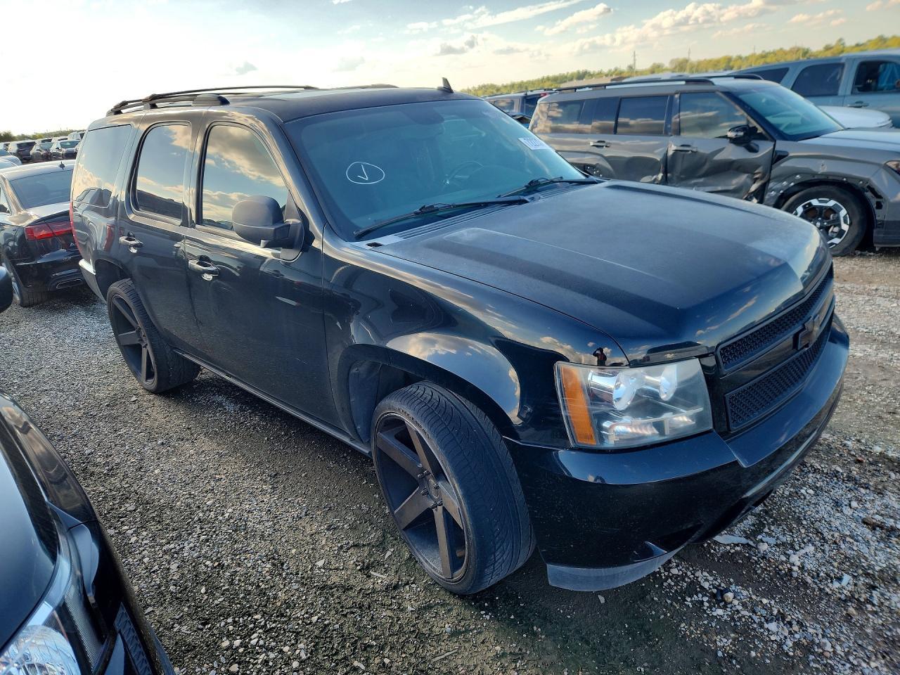 2013 Chevrolet Tahoe C1500 Ltz - Image 4