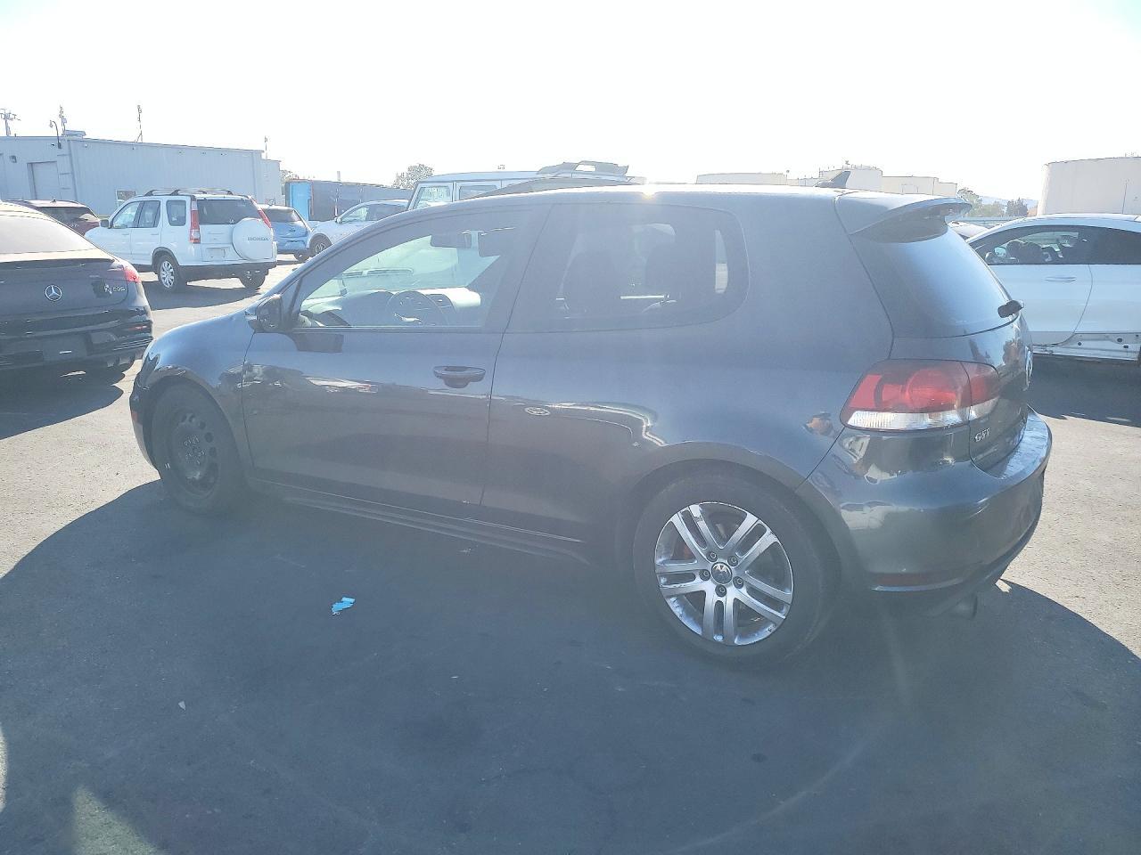 2011 Volkswagen Gti - Фото 2