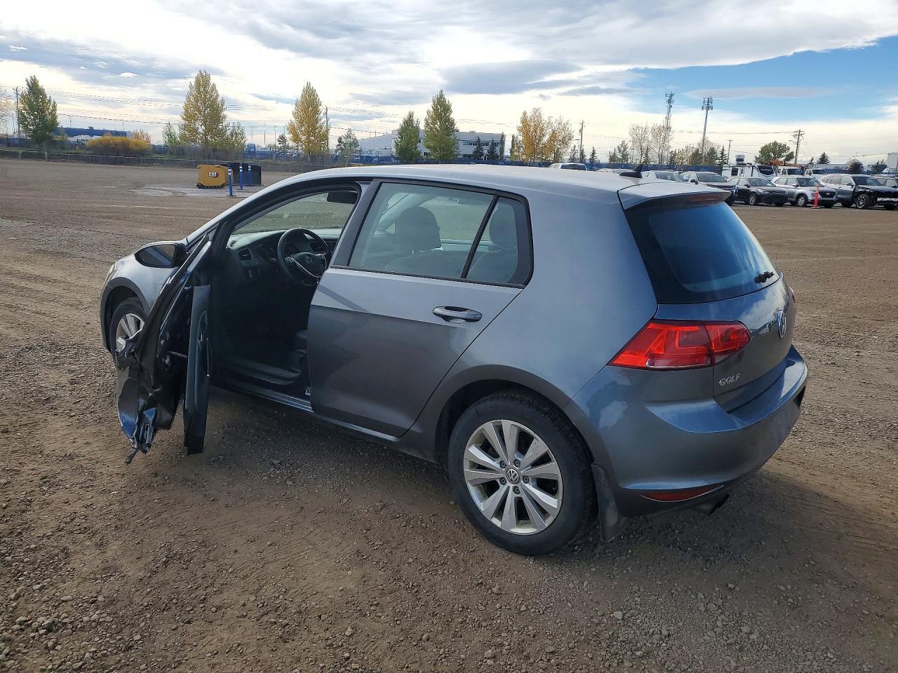 2016 Volkswagen Golf S/Se - Фото 2