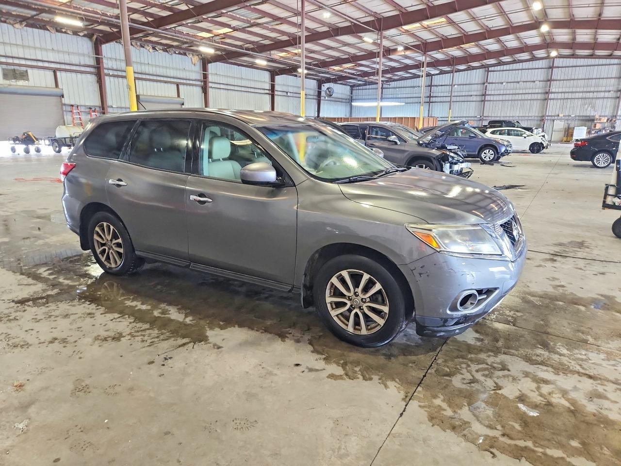 2015 Nissan Pathfinder S - Фото 4