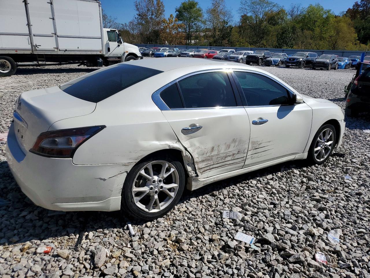 2013 Nissan Maxima 3.5 Sv - Image 3