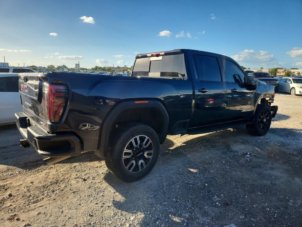 2025 GMC Sierra K2500 At4 - Image 3
