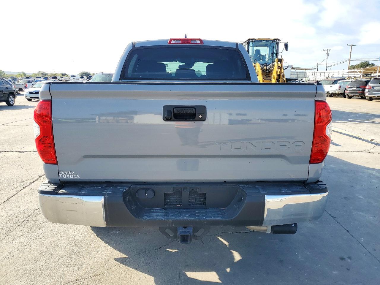 2021 Toyota Tundra Crewmax Sr5 - Image 6