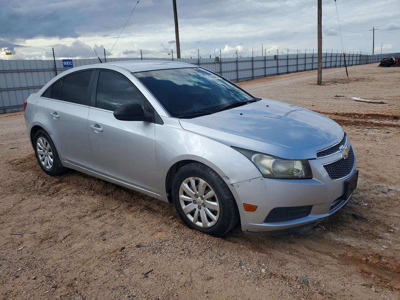 2011 Chevrolet Cruze Ls - Фото 4