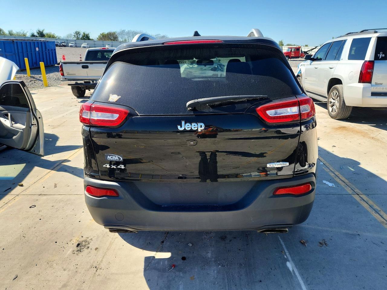 2017 Jeep Cherokee Latitude - Image 6