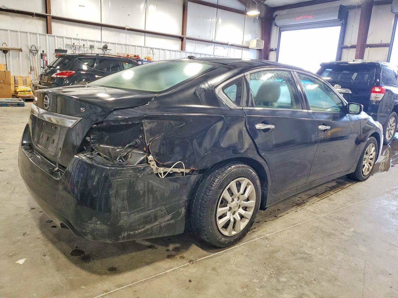 2015 Nissan Altima 2.5 S - Фото 3