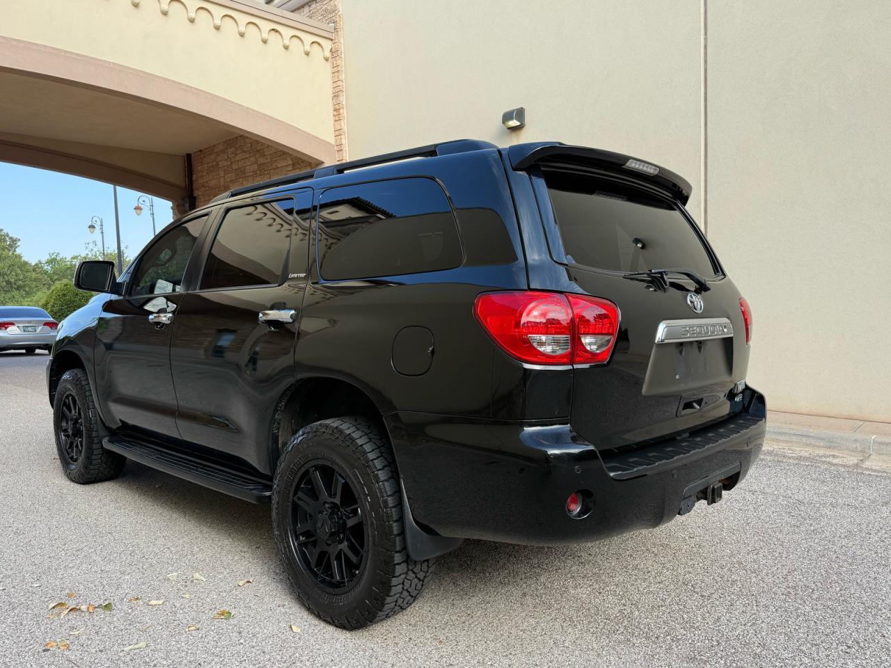 2014 Toyota Sequoia Limited - Фото 3
