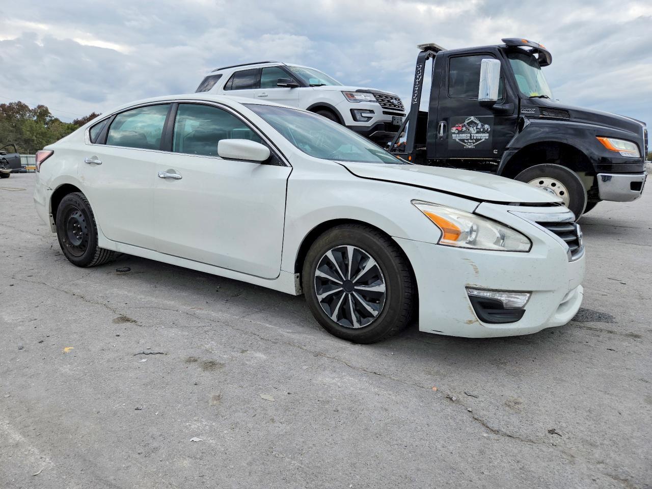 2014 Nissan Altima 2.5 S - Фото 4