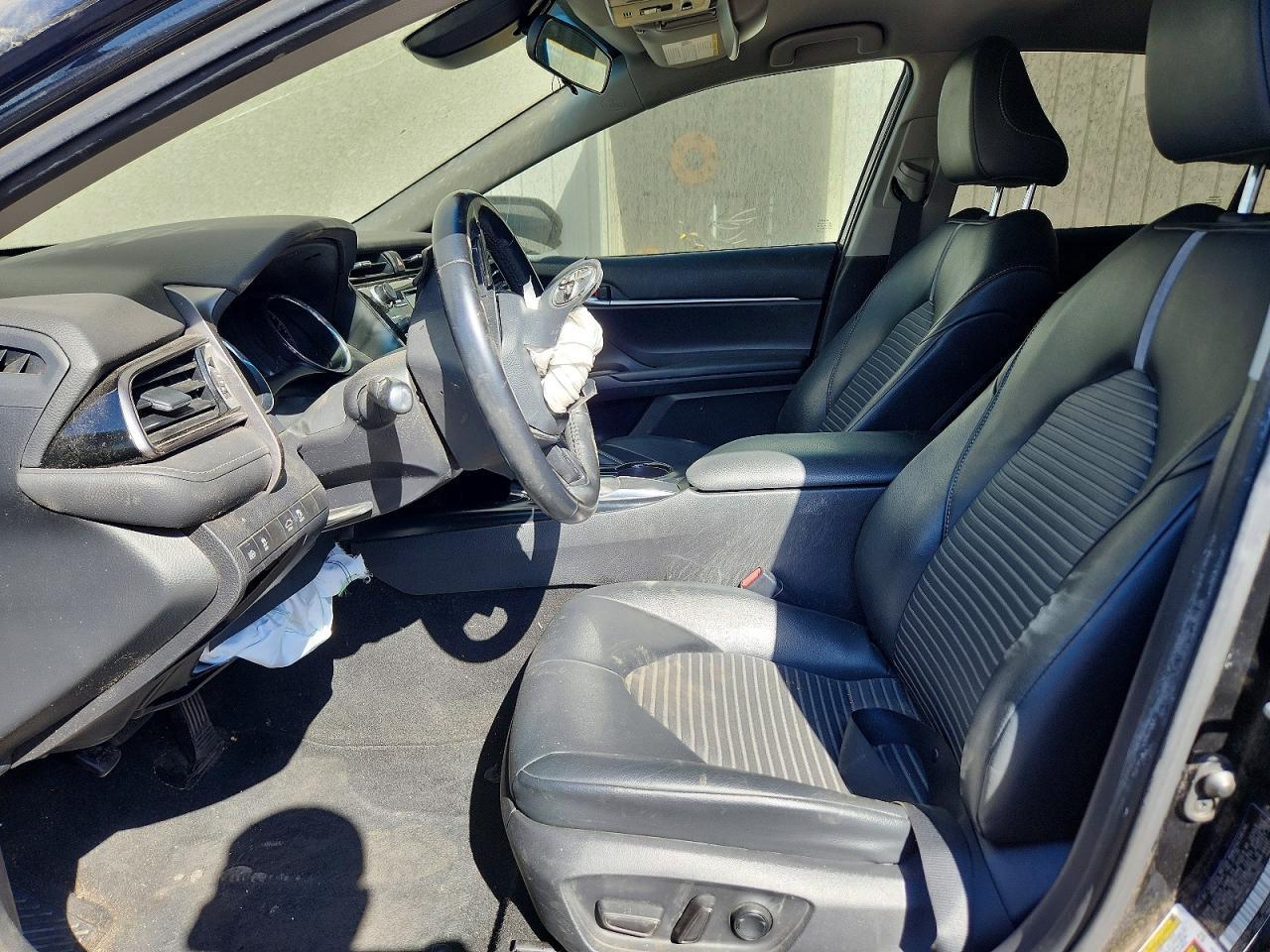 2020 Toyota Camry Se Nightshade - Image 7