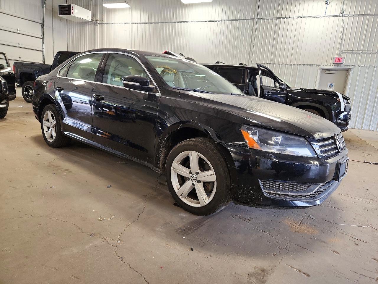 2014 Volkswagen Passat Se - Image 4