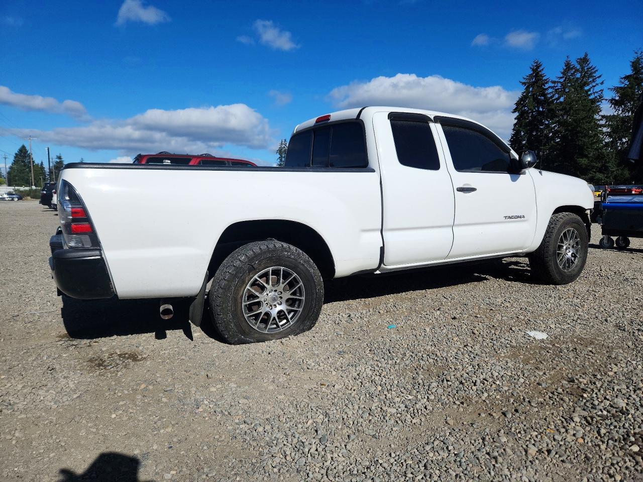 2014 Toyota Tacoma Base - Image 3