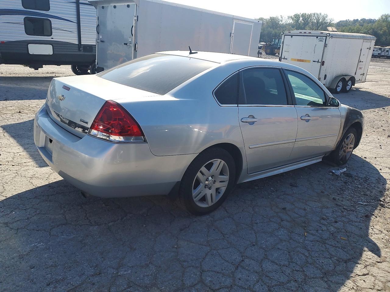 2012 Chevrolet Impala Lt - Image 3