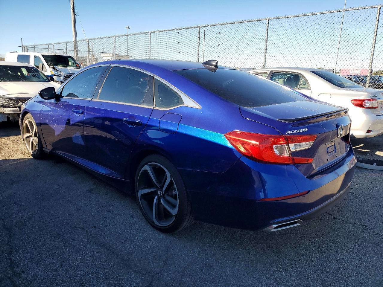 2021 Honda Accord Sport Se - Фото 2