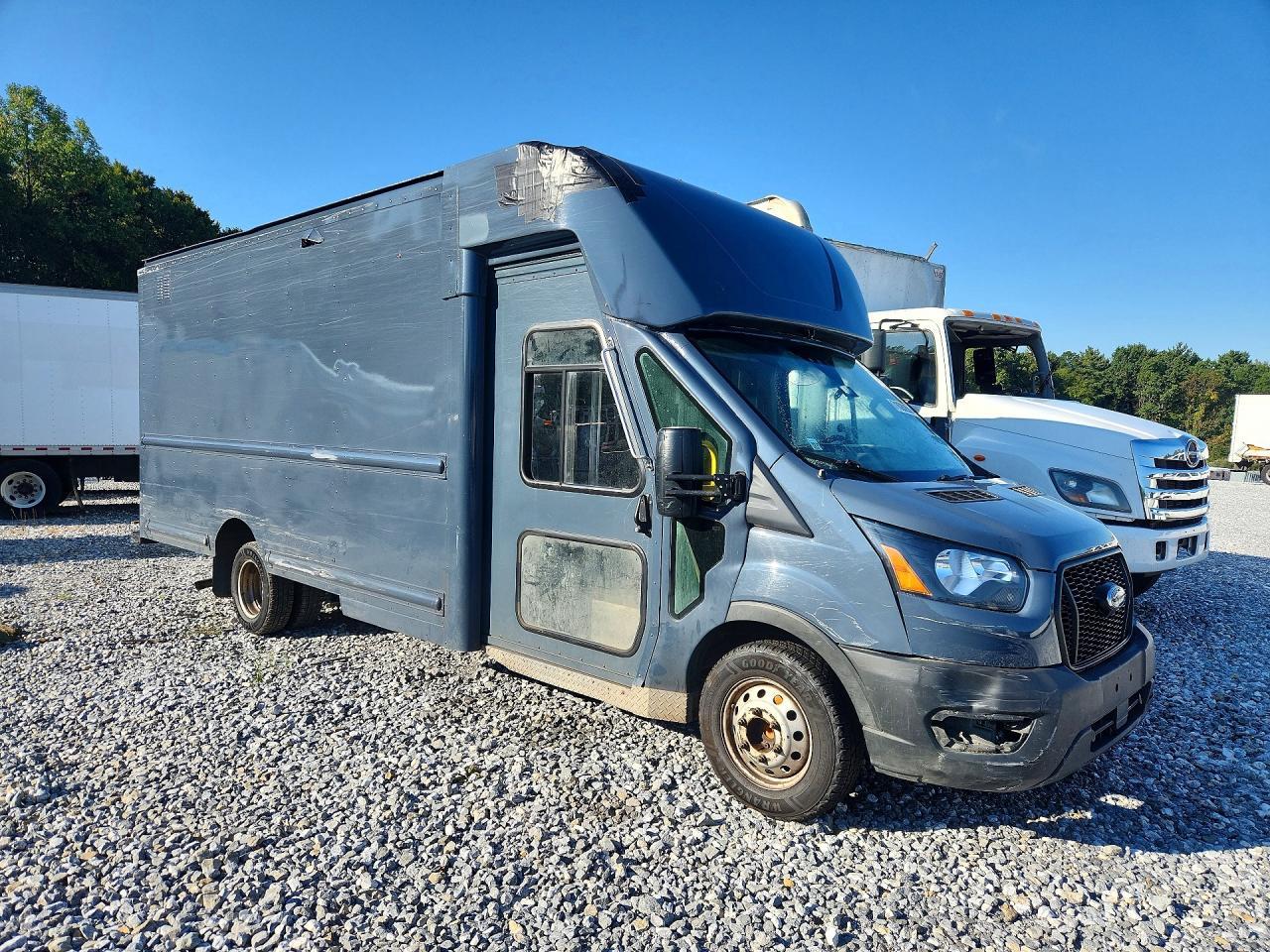 2021 Ford Transit Delivery Truck - Фото 4