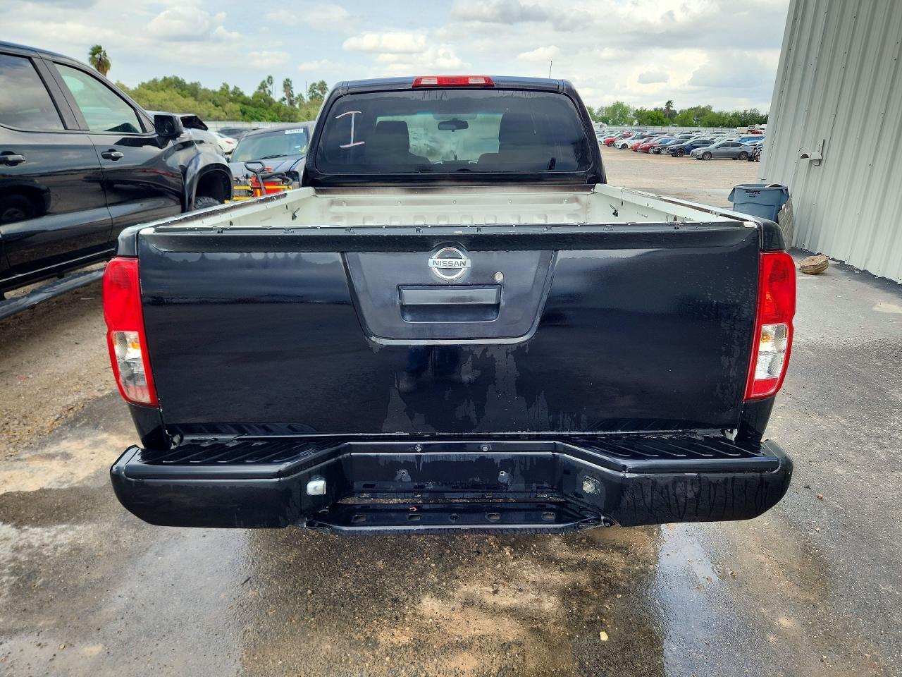 2017 Nissan Frontier S - Фото 6