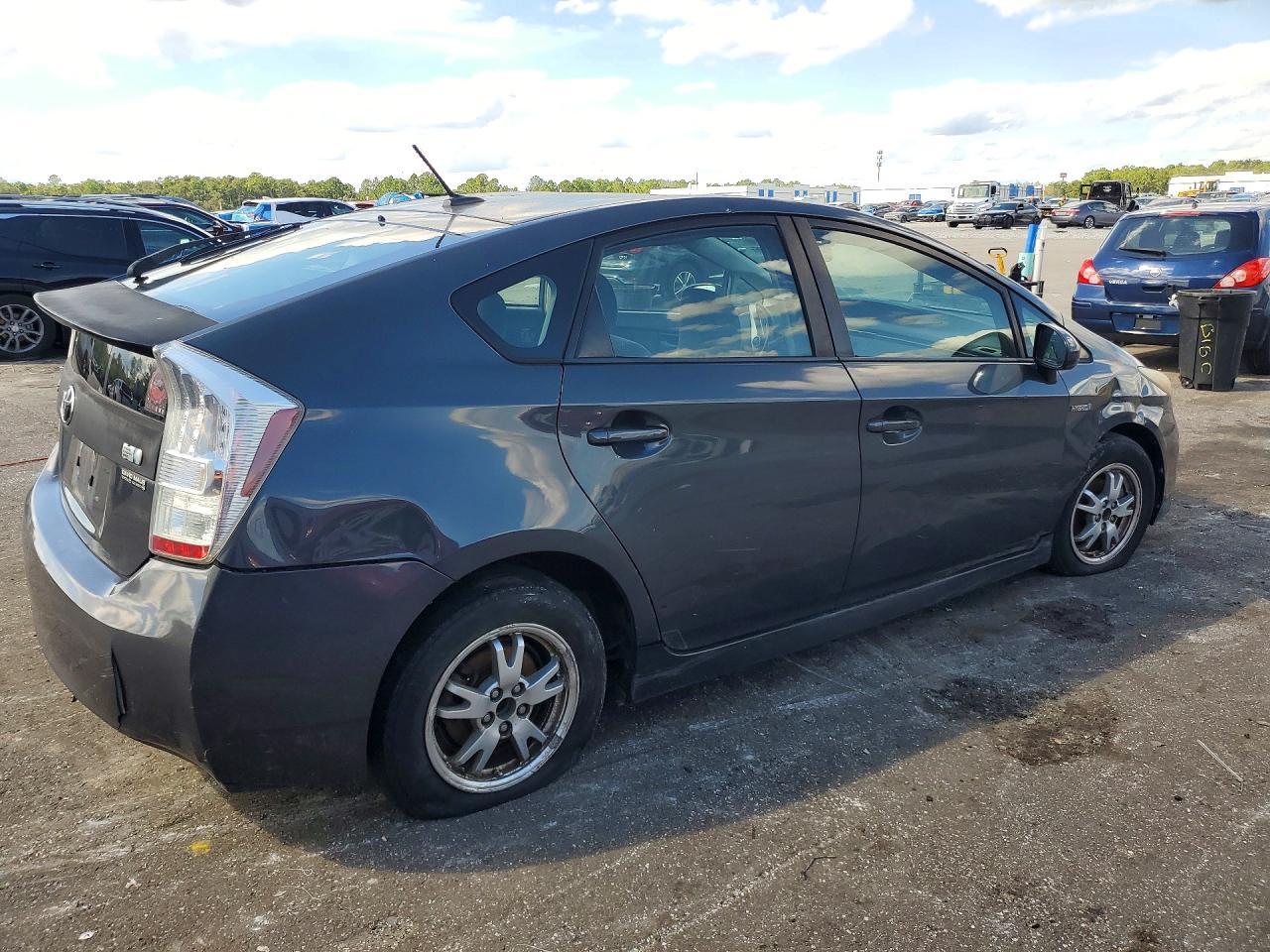 2010 Toyota Prius Ii - Фото 3