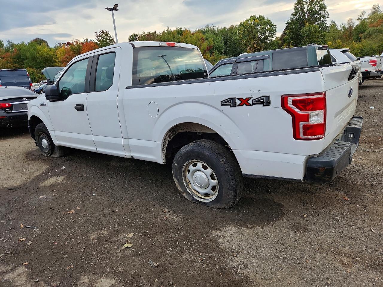 2018 Ford F150 Super Cab - Image 2