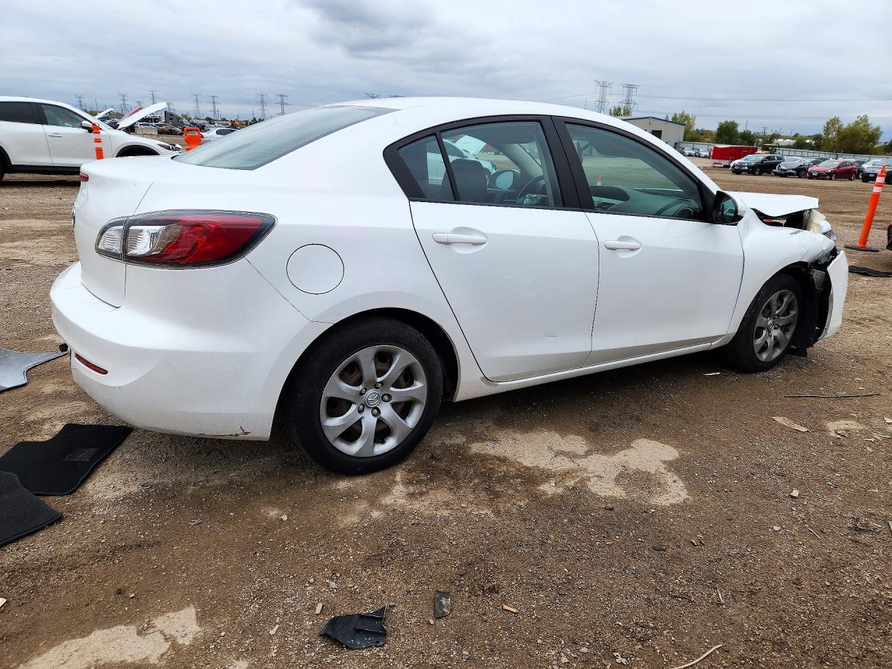 2012 Mazda 3 I - Image 3