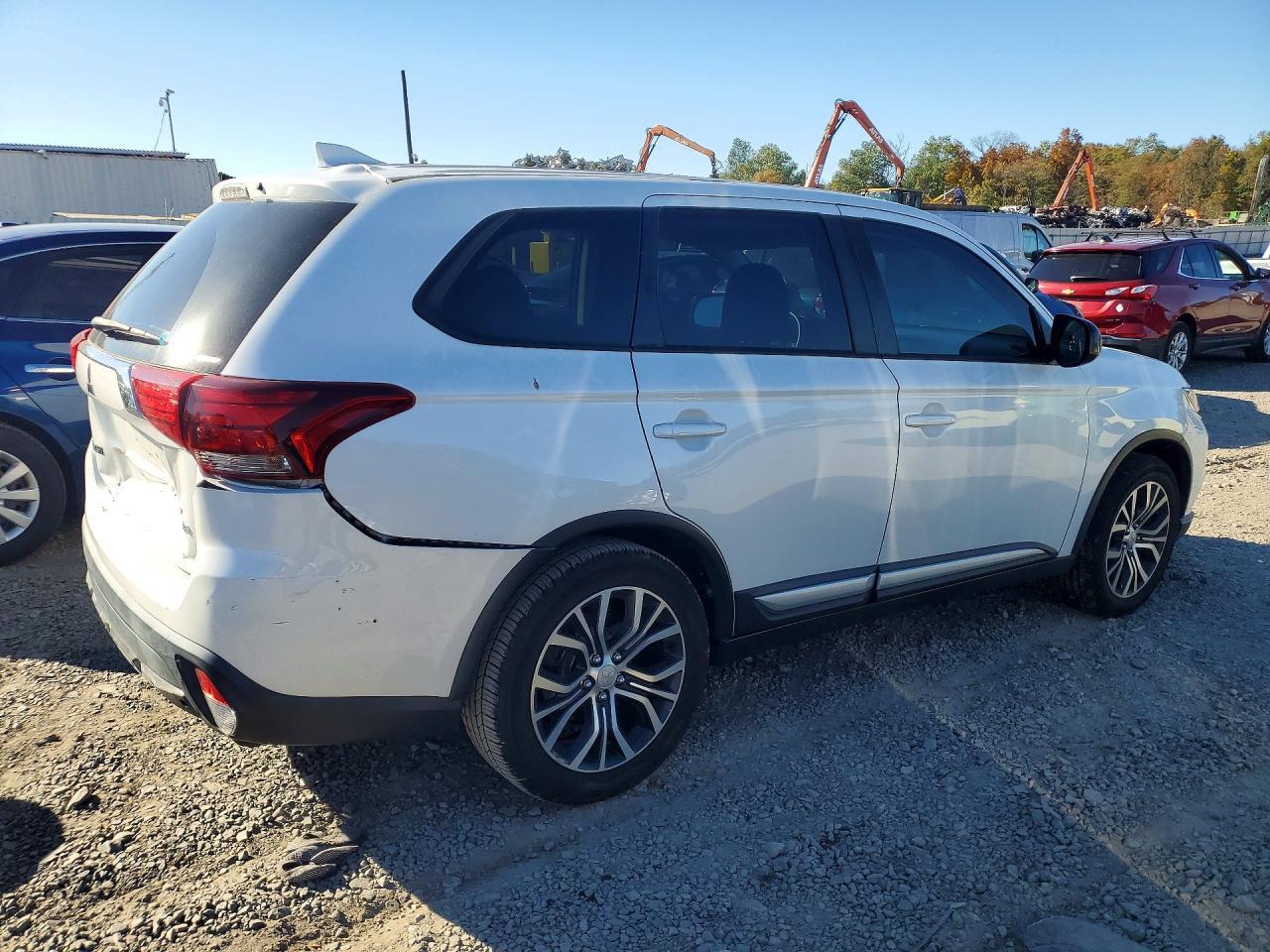 2018 Mitsubishi Outlander Se - Image 3