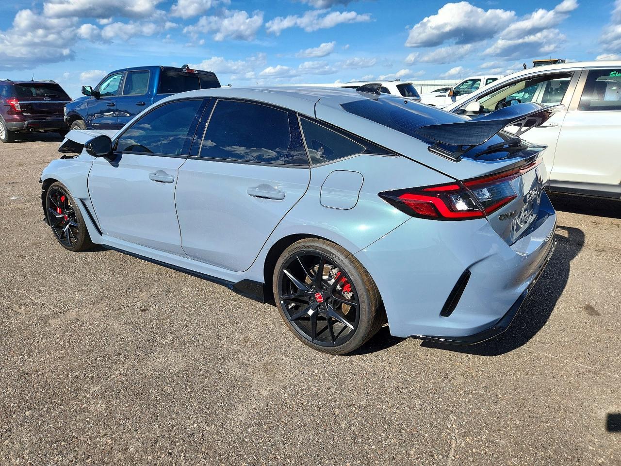 2024 Honda Civic Type R Manual - Image 2