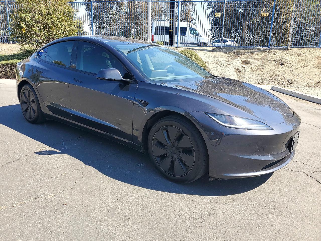 2024 Tesla Model 3 - Image 4