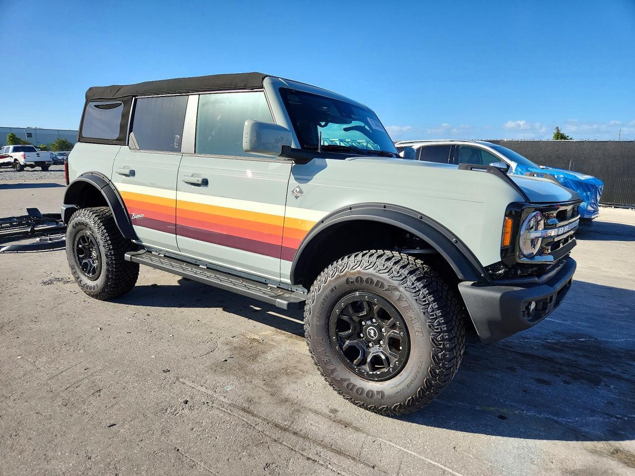 2024 Ford Bronco Outer Banks - Фото 4