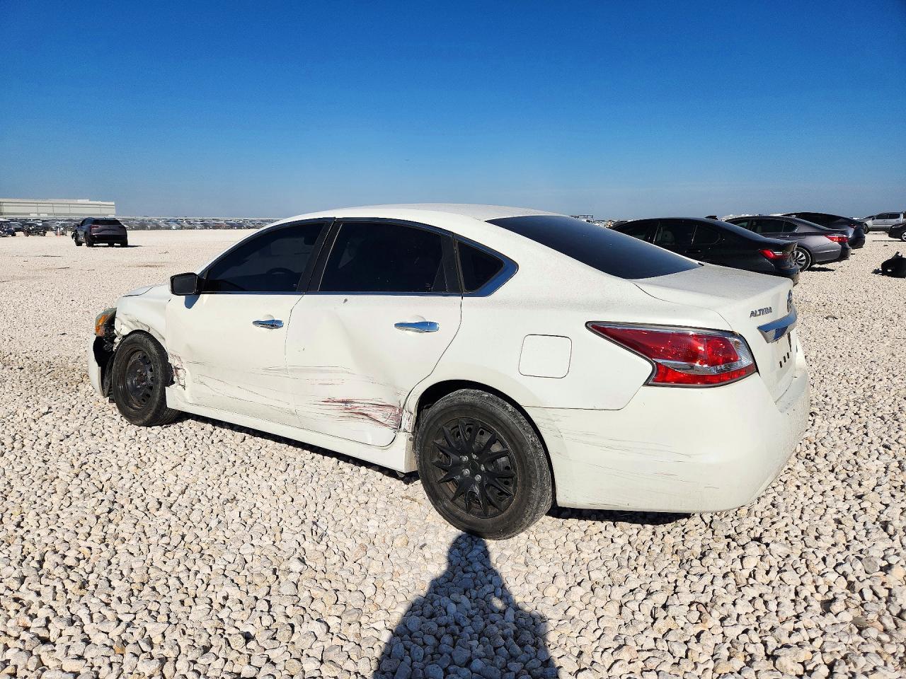 2014 Nissan Altima 2.5 S - Фото 2