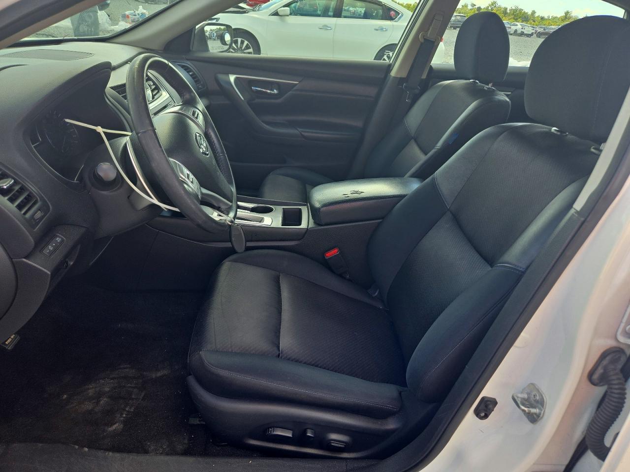 2016 Nissan Altima 2.5 Sr - Image 7