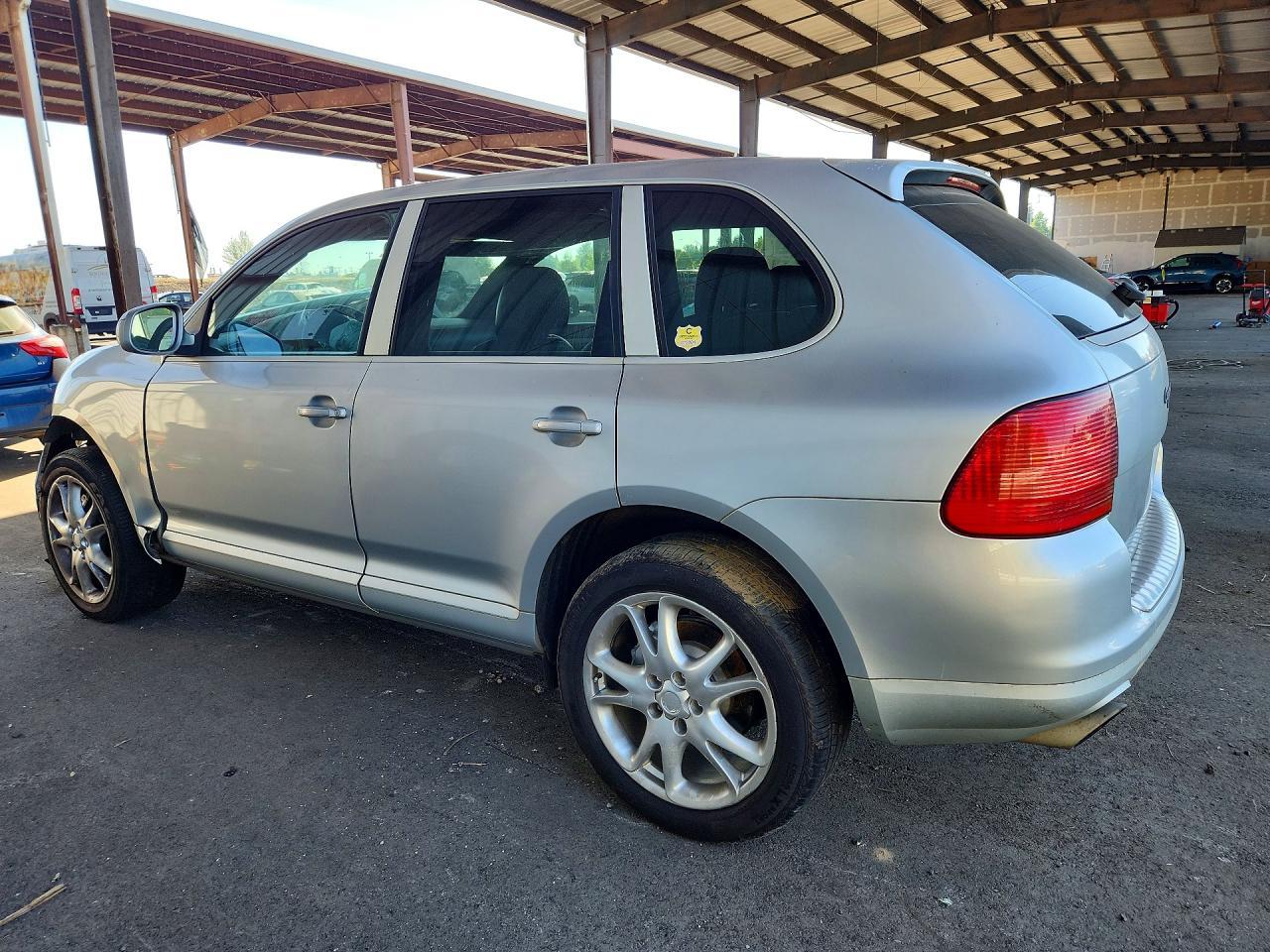 2006 Porsche Cayenne - Image 2