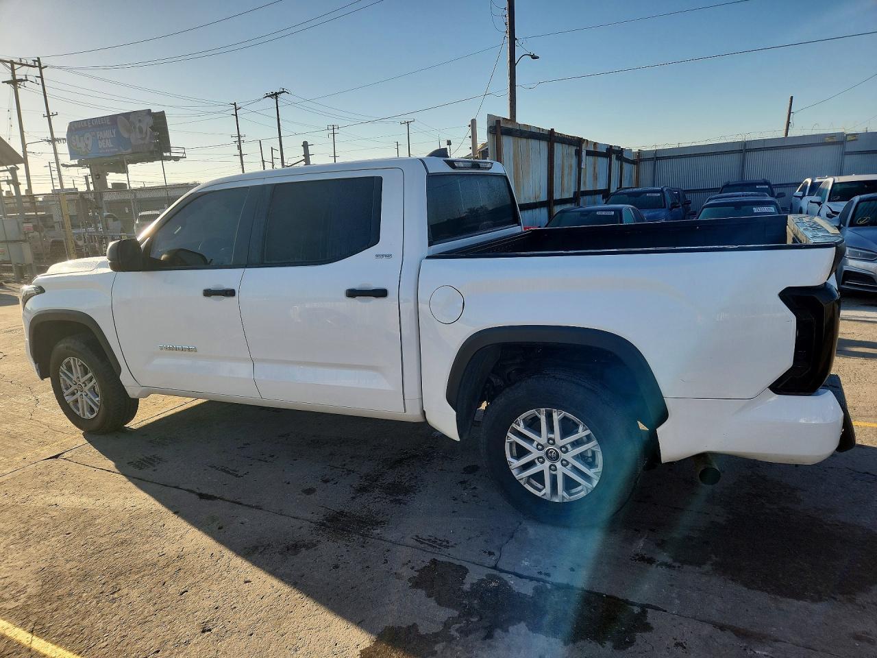 2024 Toyota Tundra Sr5 - Image 2